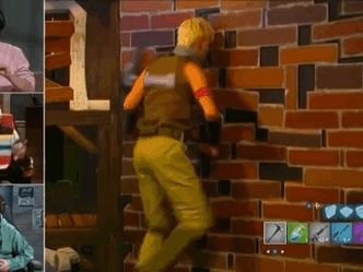 What unique aspect of Fortnite gameplay allows players to construct structures for offense, defense, and traversal?