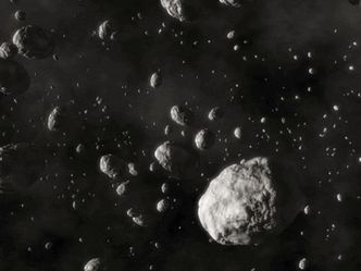 Which spacecraft made history by becoming the first to land on a comet's surface in 2014?
