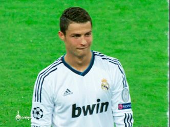 Which jersey number did both Cristiano Ronaldo and David Beckham wear for Manchester United?