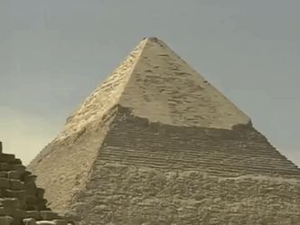Which African country is known for its ancient pyramids?