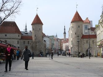 What is the population of Estonia?