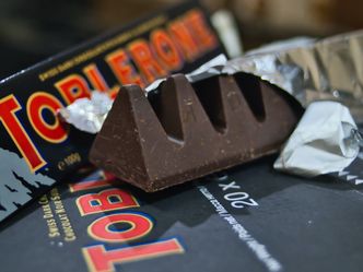 What is the secret hidden among the Toblerone logo?