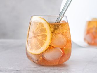 The beverage made with lemonade and iced tea is named after which golfer?