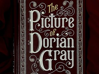 What Irish playwright was known for works like "The Importance of Being Earnest" and "The Picture of Dorian Gray,"