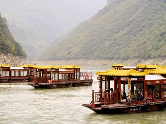 What is the name of the longest river in China? 