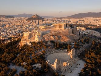Where in Athens is the Acropolis?