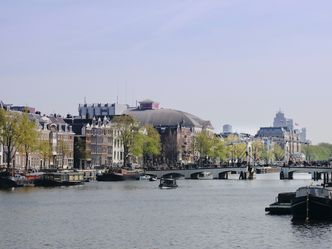 The Amstel River runs through which European Capital City? 