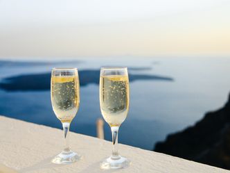 A standard Champagne bottle contains 750ml – How much Champagne can be held in a Nebuchadnezzar?