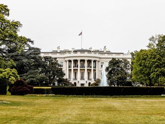 The White House is not located in a state, it's in District of Columbia. Can you find it?