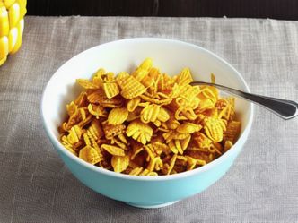 What is the main ingredient in Corn Flakes?