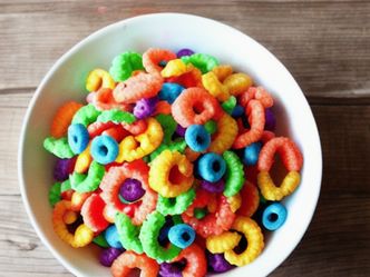 Which cereal is known for its fruity taste and colorful loops?