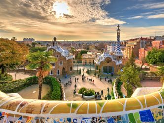 From the start of the Park Güell, Gaudí’s plan was to create a park away from the smog and chaos of the city down below.