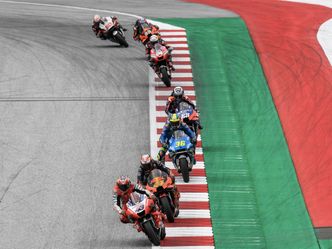 Who is the only rider to lead every single lap of a race at the Malaysian Grand Prix?