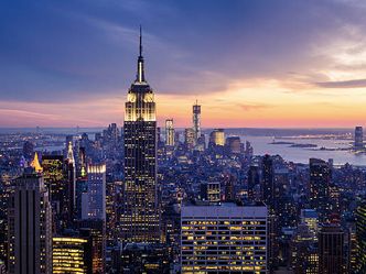 What instrument can you hear playing from the 86th floor observatory of the Empire State Building on weekend evenings?