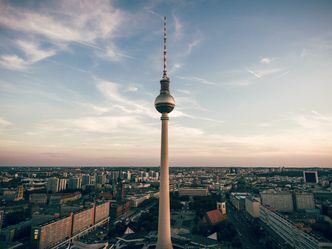 Which statement is NOT true regarding the Berlin TV Tower?