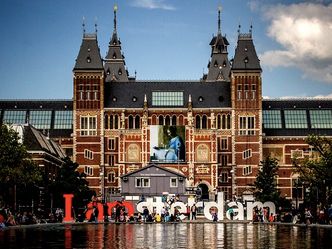 Rijksmuseum is the only museum in the world to have what historical feature inside of it?