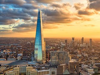The tallest building in London is made of 11,000 Panels of Glass, what is this building called?