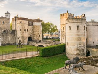 Although it is most often known as the Tower of London, what is the official name of this historic monument?