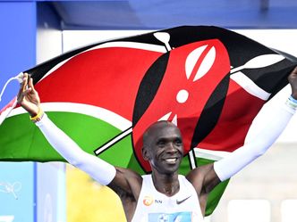 Which famous long-distance runners are from Kenya?