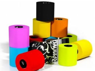 What is the most common colour of toilet paper in France?