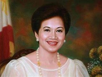  Who was the first woman to become President of the Philippines?