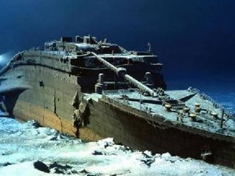 What year did the Titanic sank?