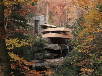 Which is a famous house designed by Frank Lloyd Wright?