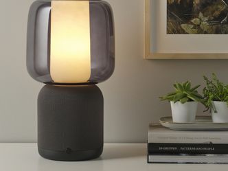 It looks like a regular lamp, but what is SYMFONISK’s secret superpower?