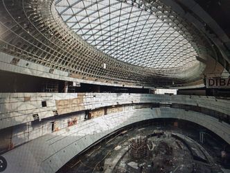 What is the largest shopping mall in the world?