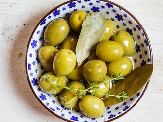 What percentage of olives are used to make olive oil?