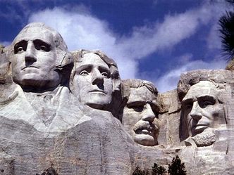 Place these U.S. presidents, all depicted on Mount Rushmore, in chronological order of when they served 