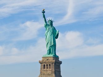 The Statue of Liberty was a gift to the USA from which country? 