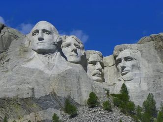 Mount Rushmore National Memorial is in which US state?