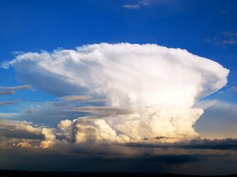 A menacing looking multi-level clouds, extending high into the sky in towers or plumes.