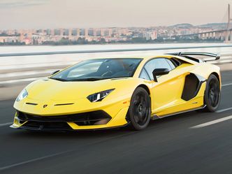 Which of these cars were manufactured by Lamborghini?